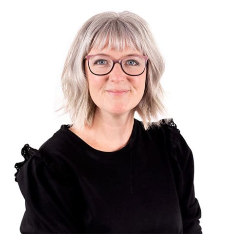 Headshot of Andrea dietitian on a white background